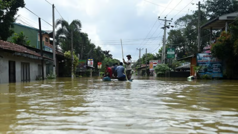 කැලණි ගඟ අවට ප්‍රදේශවලට පනවා තිබූ ගංවතුර අනතුරු ඇඟවීම ඉවත් කරයි: ජල මට්ටම් ගැන වාරිමාර්ග දෙපාර්තමේන්තුව අවධානයෙන්