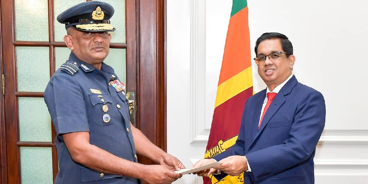 නව ගුවන් හමුදාපති ලෙස එයාර් වයිස් මාර්ෂල් වාසු බන්දු එදිරිසිංහ පත් කරයි