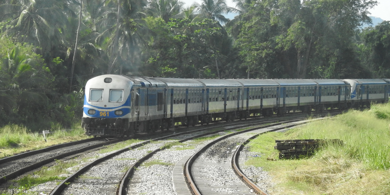 දුම්රිය කිහිපයක් ප්රමාද වෙයි දුම්රිය කිහිපයක් ප්රමාද වෙයි