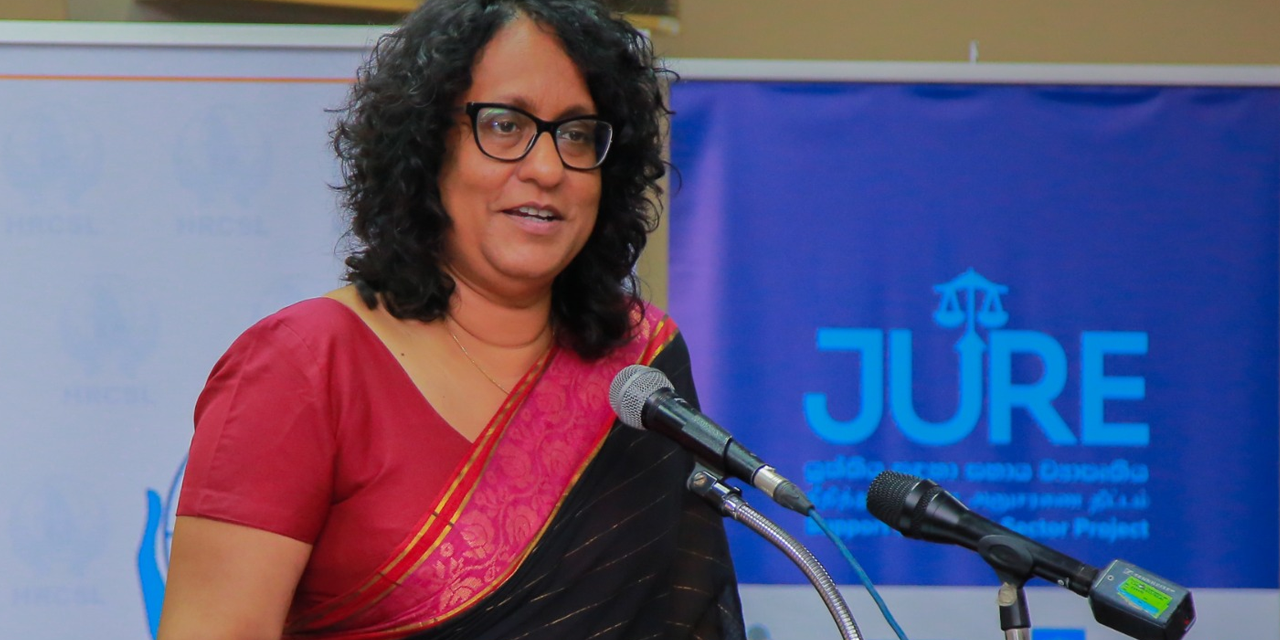 පාසල් දරුවන්ට එරෙහි හිංසන නතර කළ යුතු බව අගමැතිනිය කියයි පාසල් දරුවන්ට එරෙහි හිංසන නතර කළ යුතු බව අගමැතිනිය කියයි