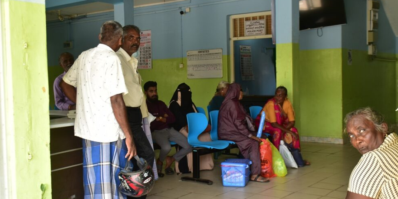 පරිපූරක වෛද්ය වෘත්තීයවේදීන් අඛණ්ඩ වැඩ වර්ජනයක පරිපූරක වෛද්ය වෘත්තීයවේදීන් අඛණ්ඩ වැඩ වර්ජනයක