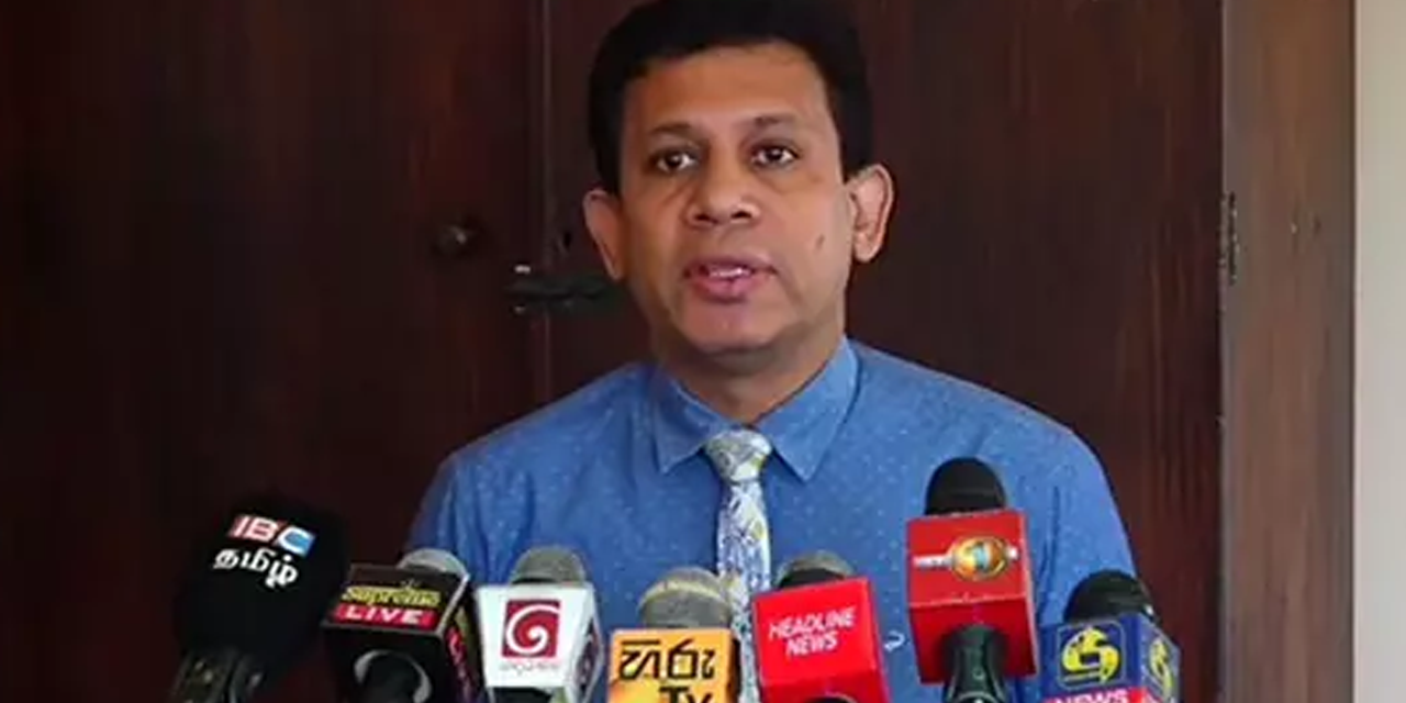 වැඩ තහනම් ලිපියක් නොලැබුණ බව රවී කුමුදේශ් කියයි