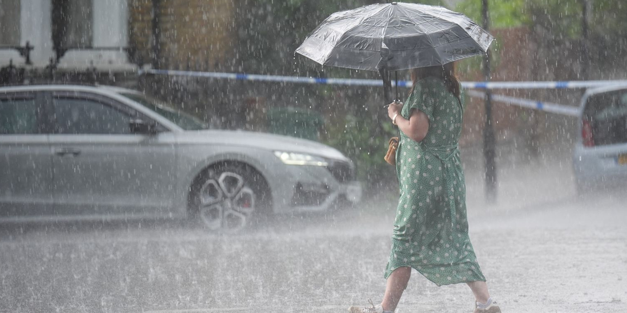 දිස්ත්‍රික්ක කිහිපයකට ගිගුරුම් සහිත වැසි