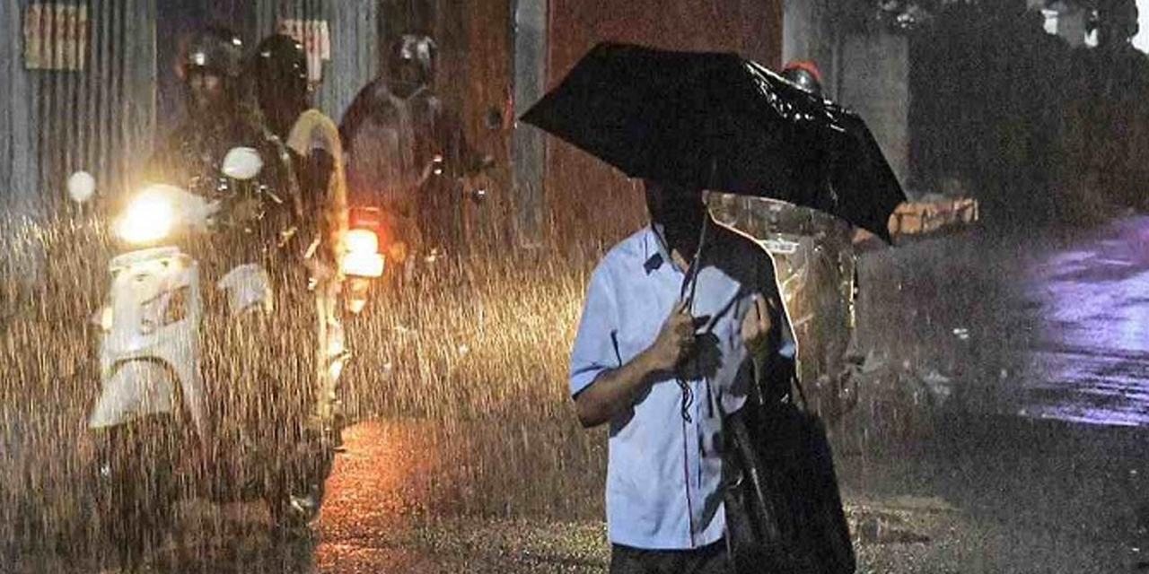 ප්‍රදේශ කිහිපයකට අදත් වැසි