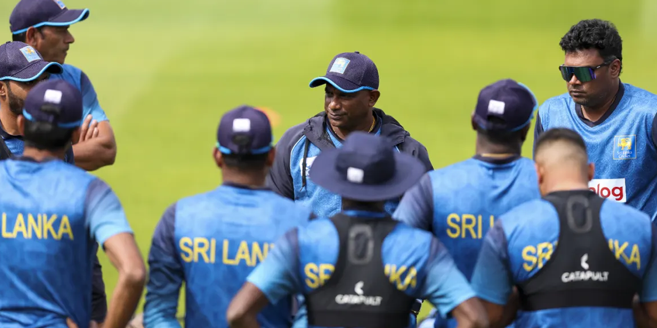 ශ්රී ලංකා ක්රිකට් කණ්ඩායම එංගලන්තයේ සංචාරයක ශ්රී ලංකා ක්රිකට් කණ්ඩායම එංගලන්තයේ සංචාරයක