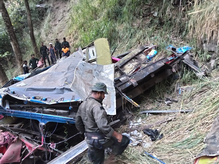 ඇල්ල වැල්ලවායේ බස් අනතුරට හේතුව මෙන්න ඇල්ල වැල්ලවායේ බස් අනතුරට හේතුව මෙන්න