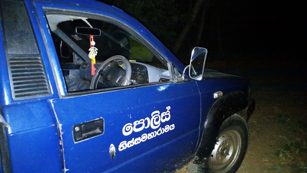 තිස්සමහාරාම පොලිසියේ ජීප් රථය පුද්ගලයකු පැහැරගෙන සැකකරු නීතිඥයකු මගින් භාර වෙයි