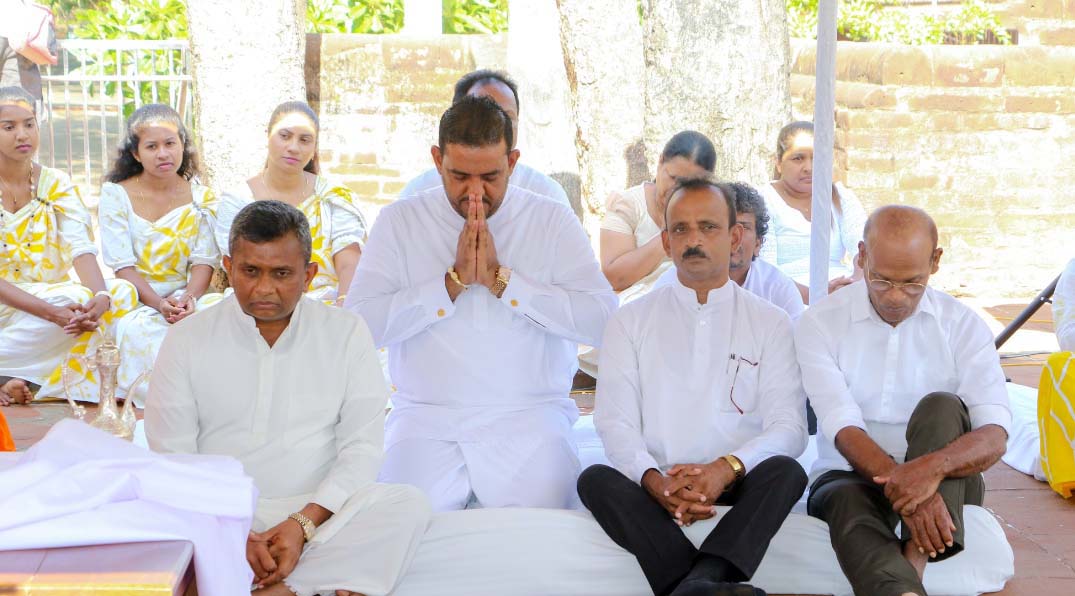 කතරගම වැඩබලන බස්නායක නිලමේ වැඩ භාර ගනී කතරගම වැඩබලන බස්නායක නිලමේ වැඩ භාර ගනී