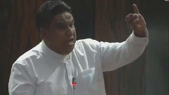 අපව මැරුවොත් හොල්මනක් වෙලා ඇවිත් පළිගන්නවා මන්ත්රි චාමර කියයි අපව මැරුවොත් හොල්මනක් වෙලා ඇවිත් පළිගන්නවා මන්ත්රි චාමර කියයි