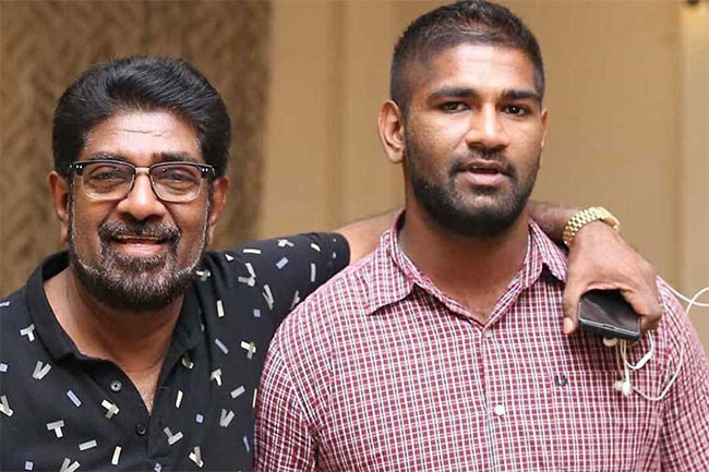 කෙහෙළියට පුතාට හා දියණියට අධි චෝදනා