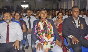 ආසියානු ක්‍රීඩා උළෙලෙදී පදක්කම් දිනූ චතුරට පාසලෙන් උපහාර