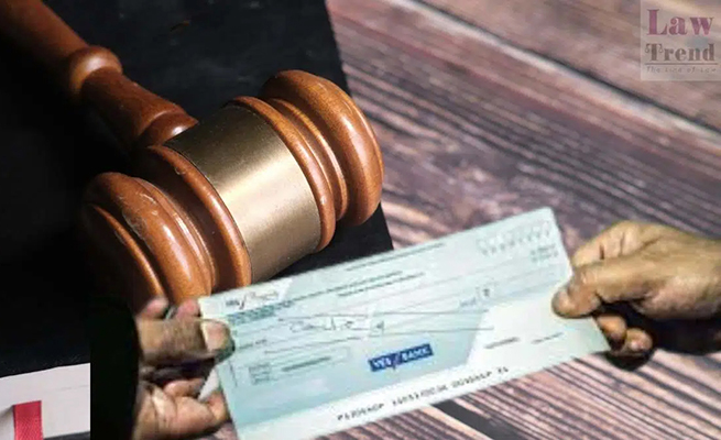 ලක්ෂ 99ක බඩු අරන් අගරු චෙක්පත් දුන් කළුතර කතකට මාංචු සැමියා හා පුතාවත් සොයයි ලක්ෂ 99ක බඩු අරන් අගරු චෙක්පත් දුන් කළුතර කතකට මාංචු සැමියා හා පුතාවත් සොයයි