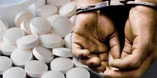 මත්පෙති 1400ක් සමඟ දෙදෙනෙක් කොට්ටාවේදී කොටුවෙති