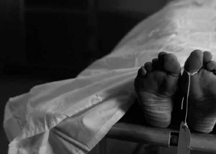 මුලතිව් ගොඩනැඟිල්ලක බිත්තියක් පෙරලී හමුදා සෙබළෙක් ජීවිතක්ෂයට මුලතිව් ගොඩනැඟිල්ලක බිත්තියක් පෙරලී හමුදා සෙබළෙක් ජීවිතක්ෂයට