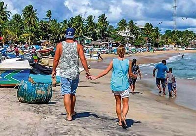 ආපදාව අතර සංචාරකයන් 43,000ක් මෙරටට