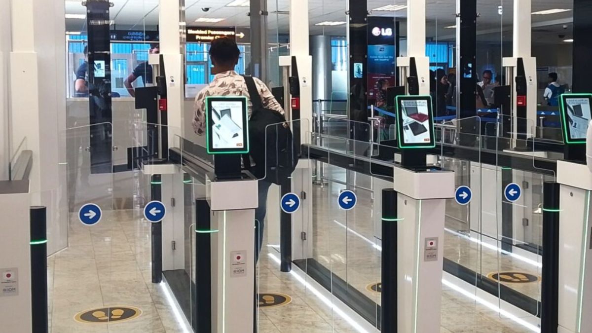 කටුනායක ගුවන් තොටුපොළට E ගේට්ටු කටුනායක ගුවන් තොටුපොළට E ගේට්ටු