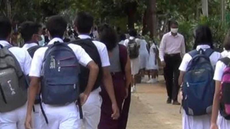 අයහපත් කාලගුණය හේතුවෙන් බදුල්ලේ පාසල් පෙ.ව. 11.00න් පසු නිවාඩු