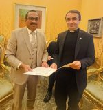 ශුද්ධෝත්තම පාප් වහන්සේට මෙරටට එන්න ජනපතිගෙන් ආරාධනයක්